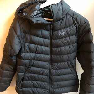 Arc’teryx down jacket